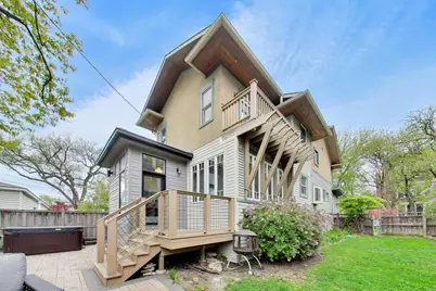 3926 N Ridgeway Avenue, Chicago, IL 60618 - Photo 2