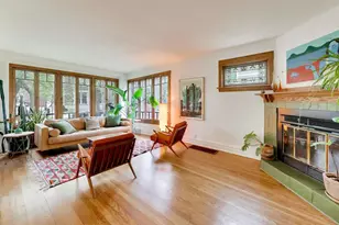 3926 N Ridgeway Ave, Chicago, IL 60618 - Photo 8