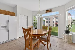 326 Copper Springs Ln, Elgin, IL 60124 - Photo 10