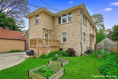 1608 Henry Place, Waukegan, IL 60085 - Photo 2