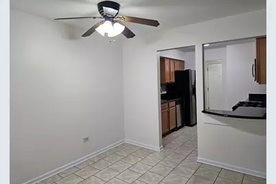 833 Village Quarter Road #G5, West Dundee, IL 60118 - Photo 22