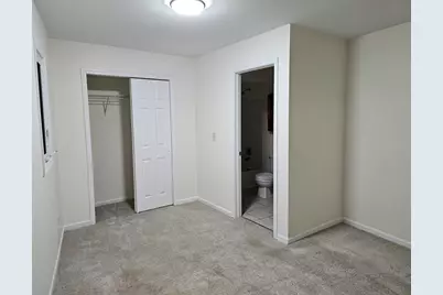 833 Village Quarter Road #G5, West Dundee, IL 60118 - Photo 16