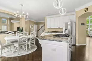 6131 Oakmont Ln, Gurnee, IL 60031 - Photo 6