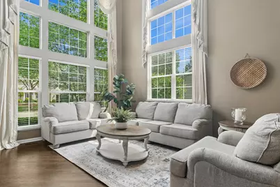 6131 Oakmont Lane, Gurnee, IL 60031 - Photo 2