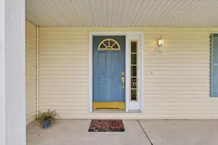 4409 Copper Ridge Rd, Champaign, IL 61822 - Photo 4