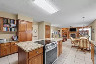 4409 Copper Ridge Rd, Champaign, IL 61822 - Photo 16