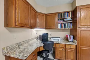 4409 Copper Ridge Rd, Champaign, IL 61822 - Photo 18