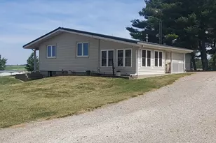 3135 E 2780 North Rd, Donovan, IL 60931 - Photo 6