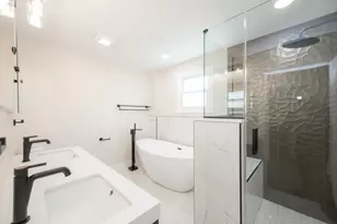 8728 S King Dr, Chicago, IL 60619 - Photo 16