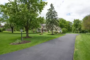 6N802 Splitrail Ln, Saint Charles, IL 60175 - Photo 6