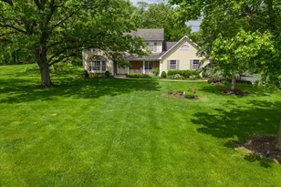 6N802 Splitrail Ln, Saint Charles, IL 60175 - Photo 4