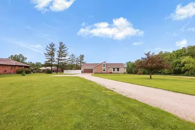 2433 E 2850th Road, Marseilles, IL 61341 - Photo 2
