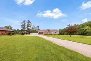 2433 E 2850th Rd, Marseilles, IL 61341 - Photo 2