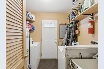 7433 W 114th Street, Worth, IL 60482 - Photo 14
