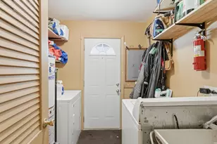 7433 W 114th St, Worth, IL 60482 - Photo 14