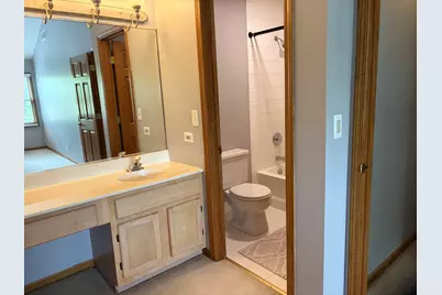 1511 Barrymore Drive, Darien, IL 60561 - Photo 10