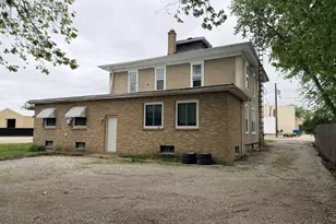 304 Pontiac St, Tonica, IL 61370 - Photo 2