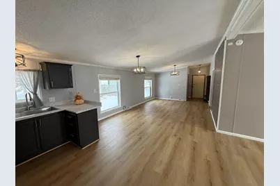 409 E Wood Lane, Belvidere, IL 61008 - Photo 4