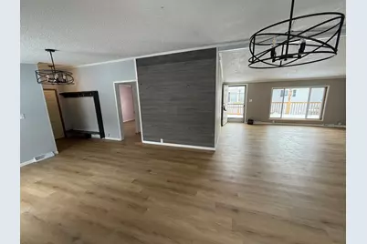409 E Wood Lane, Belvidere, IL 61008 - Photo 10