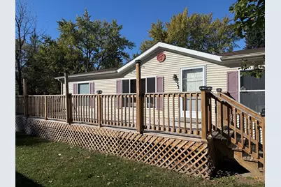 409 E Wood Lane, Belvidere, IL 61008 - Photo 1