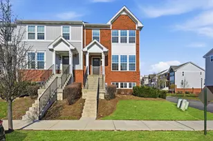 72 Nicholas Dr E, Des Plaines, IL 60016 - Photo 2
