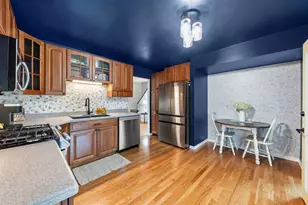 888 Shady Ln, Aurora, IL 60506 - Photo 6