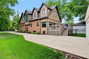 380 Selborne Rd, Riverside, IL 60546 - Photo 8