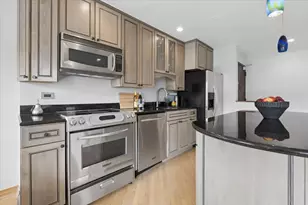 607 W Wrightwood Ave, Chicago, IL 60614 - Photo 6