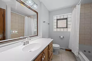 8610 W Summerdale Ave, Chicago, IL 60656 - Photo 12