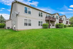 1101 Yorkshire Ct, Elgin, IL 60120 - Photo 34