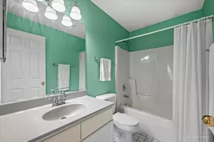 1101 Yorkshire Ct, Elgin, IL 60120 - Photo 26