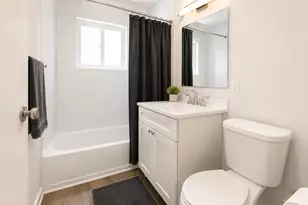 4916 N Harlem Ave, Harwood Heights, IL 60706 - Photo 2