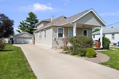 328 E South Street, Kewanee, IL 61443 - Photo 1