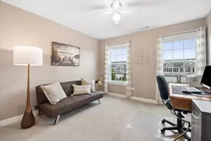 1010 Sears Cir, Elburn, IL 60119 - Photo 18