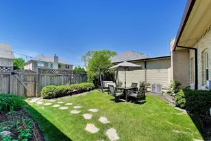 824 Stables Ct, Highwood, IL 60040 - Photo 28