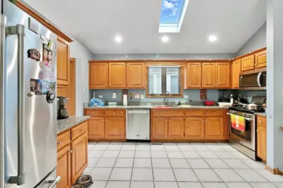 7051 W 64th Place, Chicago, IL 60638 - Photo 2