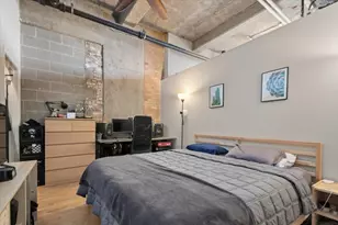 320 E 21st St, Chicago, IL 60616 - Photo 12