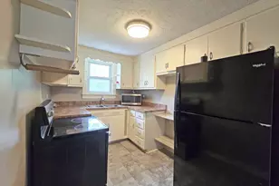 249 E Park Blvd, Villa Park, IL 60181 - Photo 10