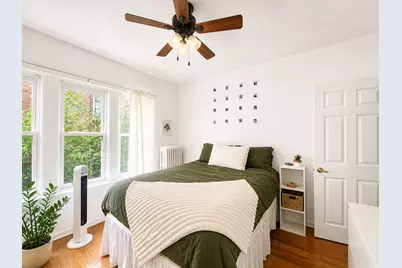 677.5 W Wrightwood Avenue #1S, Chicago, IL 60614 - Photo 6
