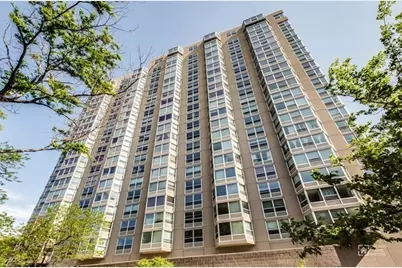 720 W Gordon Terrace #17C, Chicago, IL 60613 - Photo 1