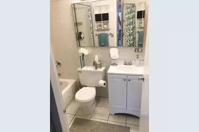 720 W Gordon Terrace #17C, Chicago, IL 60613 - Photo 8