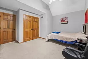 938 Stonehaven Ct, Elgin, IL 60124 - Photo 32