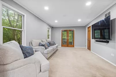 938 Stonehaven Court, Elgin, IL 60124 - Photo 8
