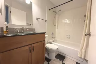 1757 Eastwood Ct, Schaumburg, IL 60195 - Photo 8