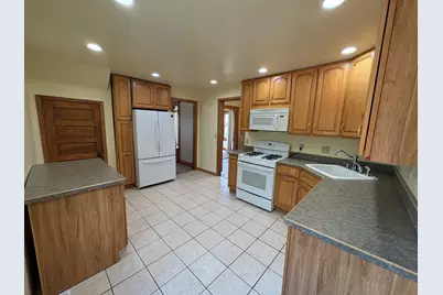 1741 Paw Paw Road, Steward, IL 60553 - Photo 8