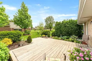 8129 Middlebury Ave, Woodridge, IL 60517 - Photo 36