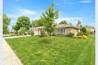 8129 Middlebury Avenue, Woodridge, IL 60517 - Photo 32