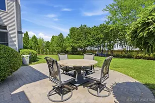 729 W Thornwood Dr, South Elgin, IL 60177 - Photo 28