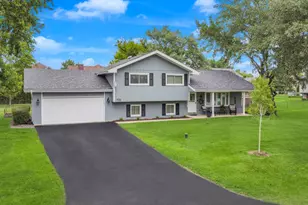 1136 Oxford St, Downers Grove, IL 60516 - Photo 1