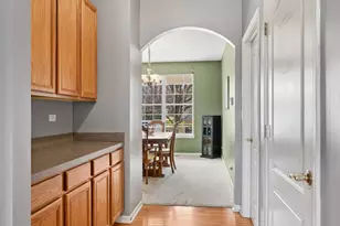 241 Ashcroft Ln, Oswego, IL 60543 - Photo 8